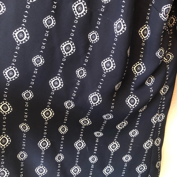 Maurices Size 1 Cross Front Roll Tab Blouse - Picture 4 of 6